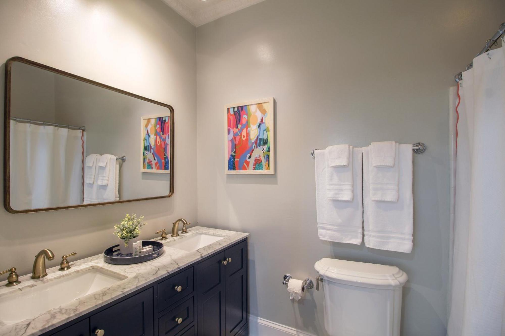 Walk To It All In Downtown, Double King Beds Savannah Exterior foto